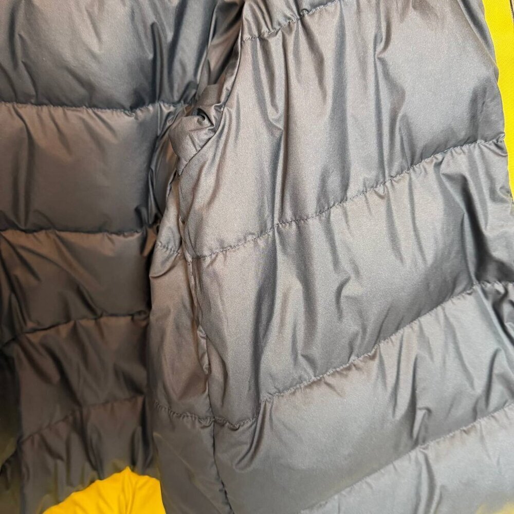 The North Face Men’s Down Parka (Size M) – Extreme Cold Weather Jacket - Picture 9 of 14